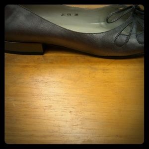 Ladies shoes